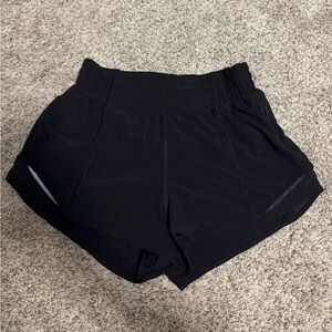 Lululemon Hotty Hot HR 2.5” size 4